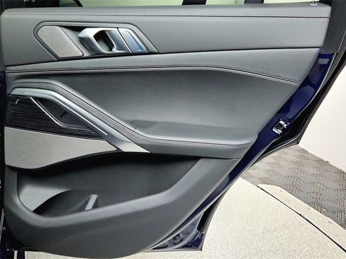 New 2026 BMW X6 xDrive40i image 10