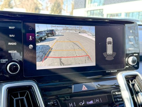 Certified 2022 Kia Sorento SX image 18