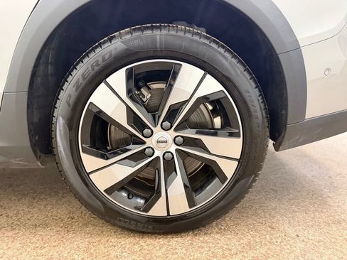 Used 2025 Volvo V60 B5 Cross Country Plus AWD/4WD image 25