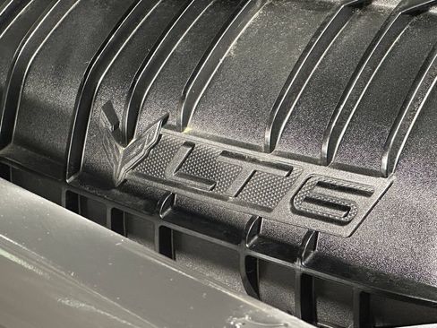 Used 2025 Chevrolet Corvette Z06 RWD image 11