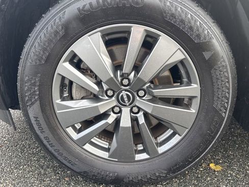 Used 2024 Nissan Pathfinder SV image 42