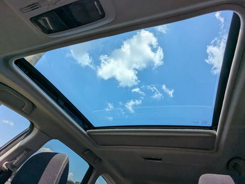 Used 2018 Subaru Forester 2.5i Premium AWD/4WD image 26