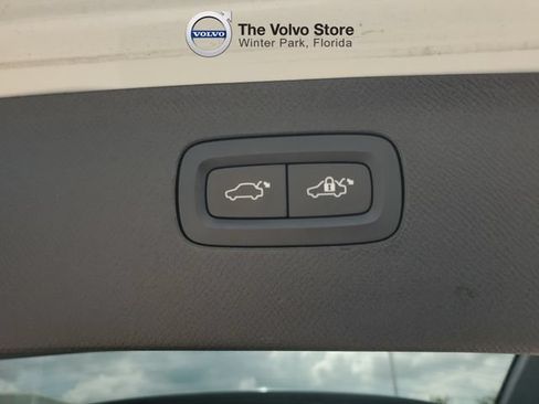 Certified 2023 Volvo XC90 B6 Core w/ Protection Package Premier AWD/4WD image 9