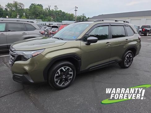 Used 2025 Subaru Forester Premium AWD/4WD image 3