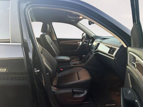 Used 2018 Volkswagen Atlas SE image 22