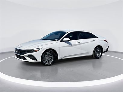 Certified 2025 Hyundai Elantra Blue
