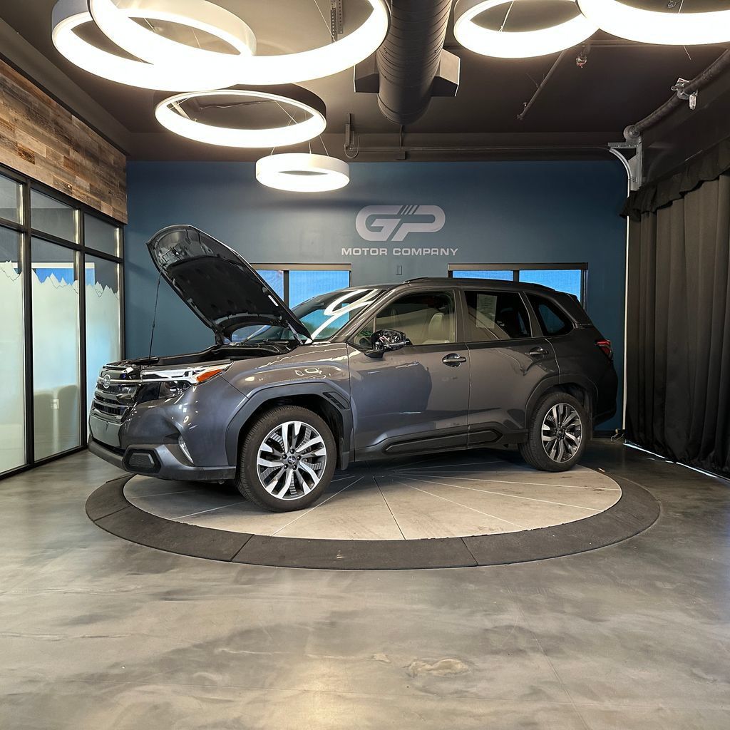 Used 2025 Subaru Forester Touring AWD/4WD image 26
