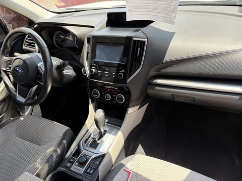 Used 2019 Subaru Forester Premium AWD/4WD image 6