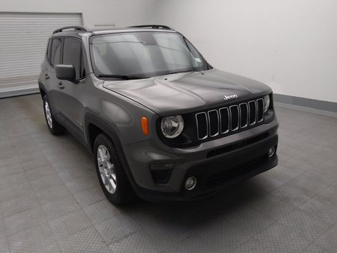 Used 2021 Jeep Renegade Latitude w/ Sun & Sound Group FWD image 13