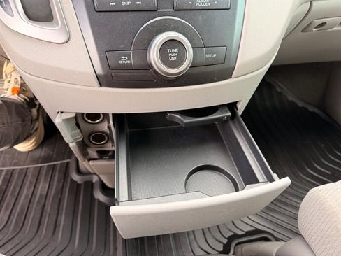 Used 2011 Honda Odyssey EX image 50