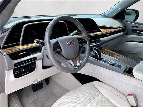 Used 2021 Cadillac Escalade Sport Platinum w/ LPO, ONYX Package AWD/4WD image 14