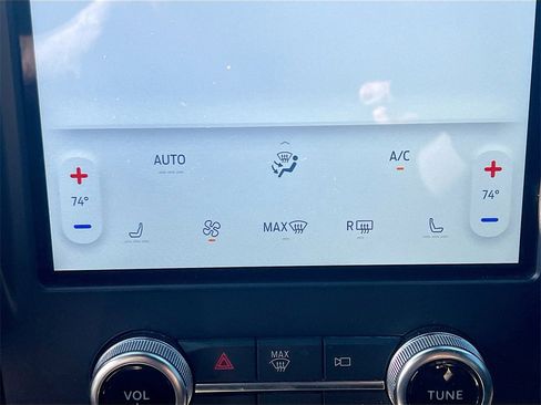 Used 2023 Ford Edge ST image 15