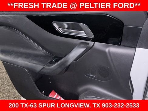 Used 2017 Jaguar F-PACE Premium image 20