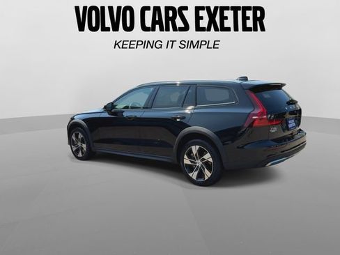 New 2026 Volvo V60 B5 Cross Country Plus w/ Climate Package AWD/4WD image 6