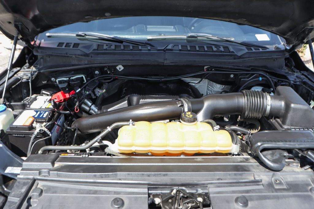Used 2019 Ford F150 Lariat AWD/4WD image 13