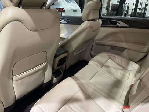 Used 2018 Lincoln MKZ Reserve image 2