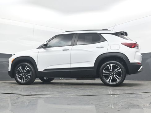 Used 2024 Chevrolet TrailBlazer LT w/ Convenience Package AWD/4WD image 28