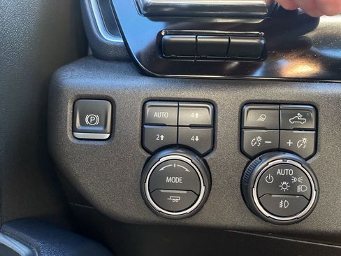 Used 2023 Chevrolet Silverado 1500 High Country w/ High Country Premium Package image 20