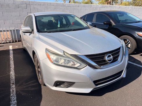 Used 2018 Nissan Altima 2.5 SL FWD image 4