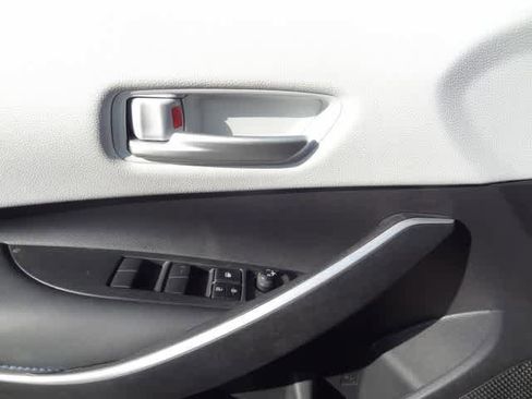 Used 2022 Toyota Corolla SE image 14