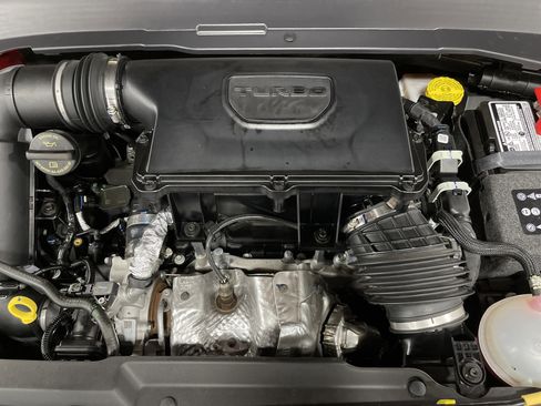 Used 2024 Jeep Compass Trailhawk w/ Trailhawk Elite Group image 17