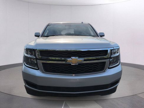 Used 2017 Chevrolet Suburban LT AWD/4WD image 10