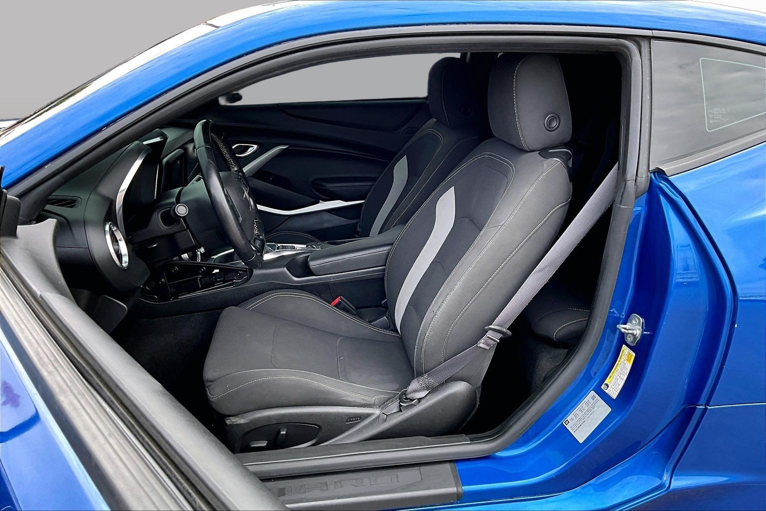 Used 2017 Chevrolet Camaro LS RWD image 25