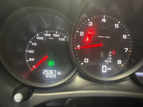 Used 2021 Porsche Macan AWD/4WD image 14