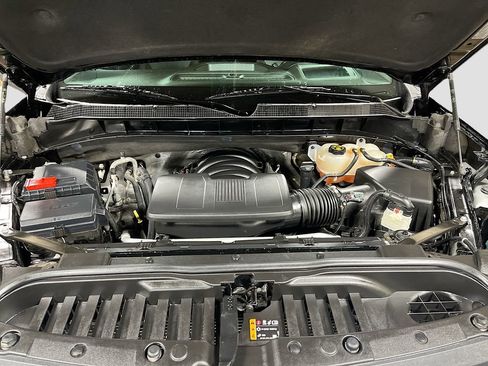 Used 2022 Chevrolet Silverado 1500 LTZ w/ Technology Package AWD/4WD image 32