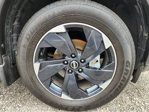 Certified 2024 Nissan Rogue SV w/ SV Premium Package AWD/4WD image 20