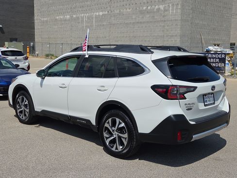 Used 2020 Subaru Outback Limited w/ Popular Package #2 AWD/4WD image 5