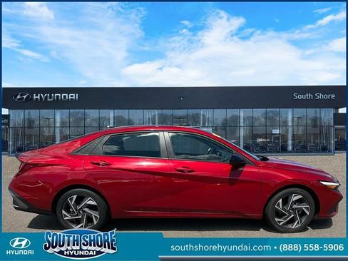 Certified 2025 Hyundai Elantra Sport w/ Cargo Package FWD image 5