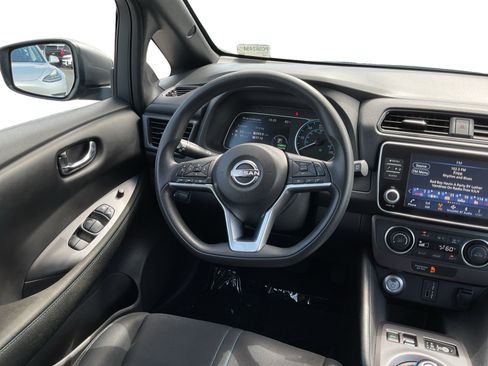 Used 2023 Nissan Leaf S FWD image 11