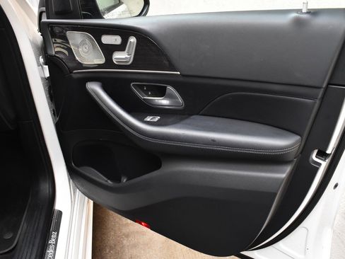 Used 2021 Mercedes-Benz GLE 350 4MATIC image 22