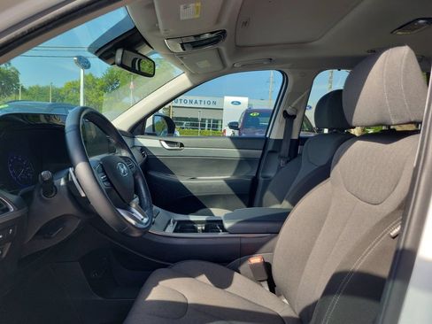 Used 2020 Hyundai Palisade SEL w/ Convenience Package FWD image 2