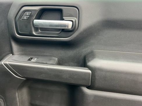 Used 2022 Chevrolet Silverado 1500 Custom w/ Safety Confidence Package RWD image 21