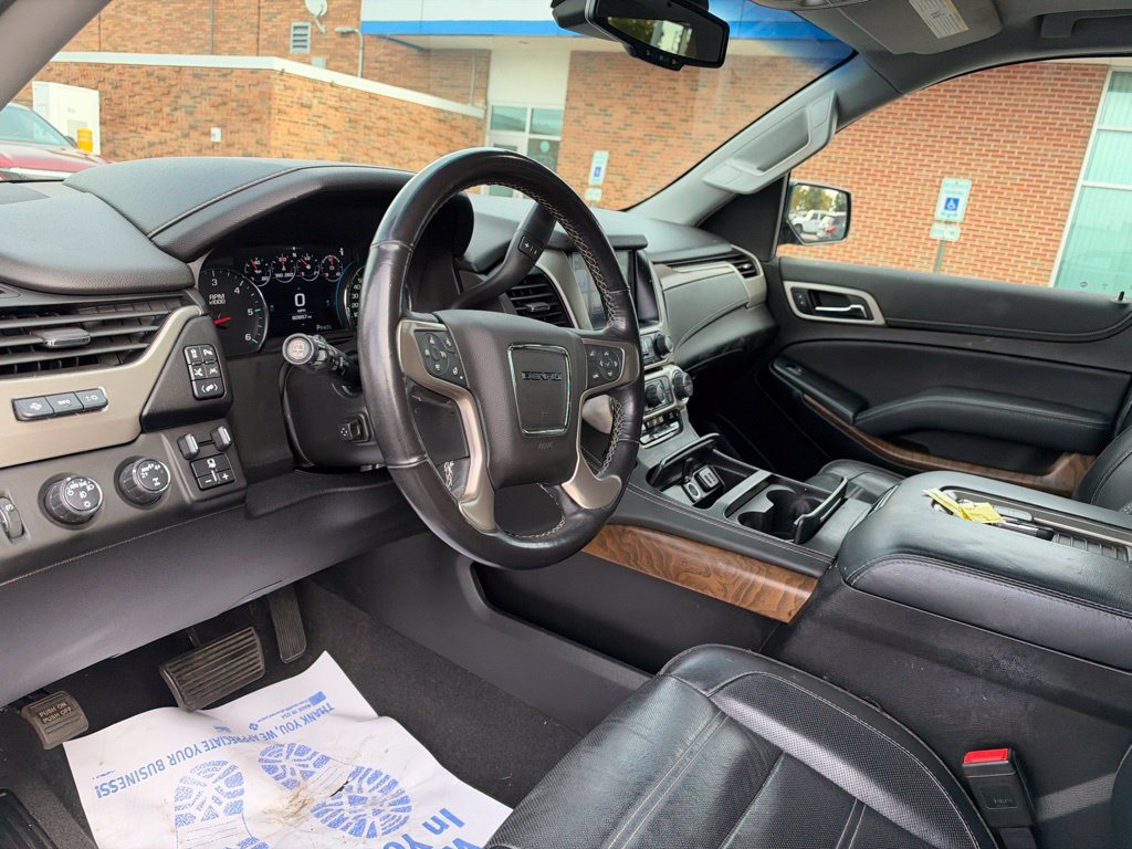 Used 2020 GMC Yukon Denali w/ Denali Ultimate Package AWD/4WD image 19