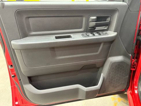 Used 2011 RAM 1500 ST w/ ST Popular Equipment Group AWD/4WD image 14