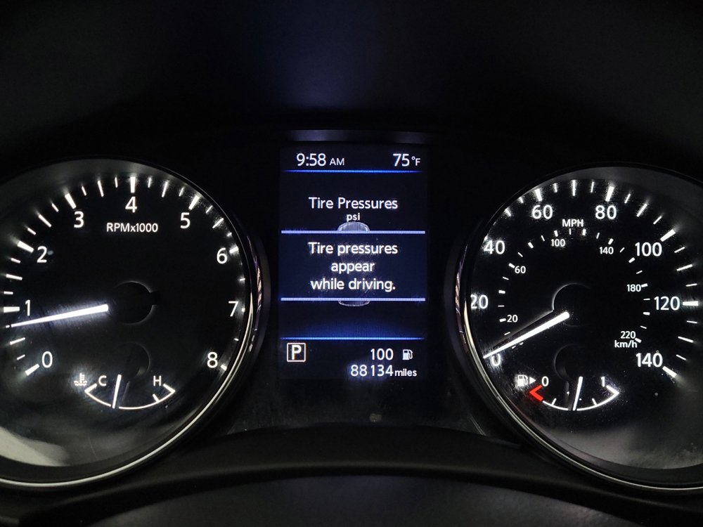 Used 2018 Nissan Rogue S FWD image 23