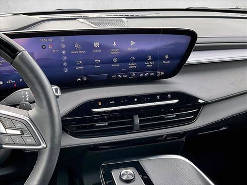 Certified 2025 Buick Enclave Sport Touring w/ Super Cruise Package image 8