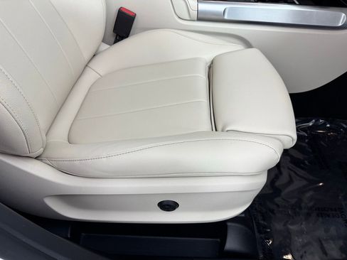 Used 2022 Mercedes-Benz GLB 250 image 31