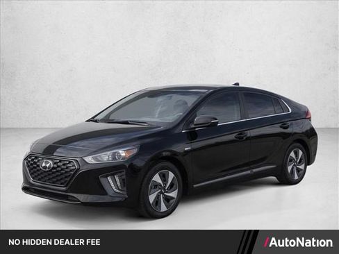 Used 2017 Hyundai Ioniq SEL FWD image 1