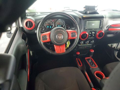 Used 2018 Jeep Wrangler Unlimited Sport S AWD/4WD image 14