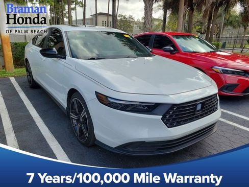 Used 2023 Honda Accord Sport image 1