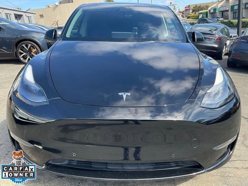Used 2022 Tesla Model Y Performance image 2
