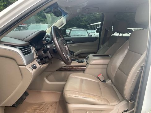 Used 2019 GMC Yukon SLT w/ HD Trailering Package RWD image 16