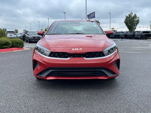 Certified 2024 Kia Forte LXS FWD image 2