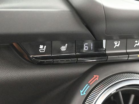 Used 2019 Chevrolet Camaro LT image 27