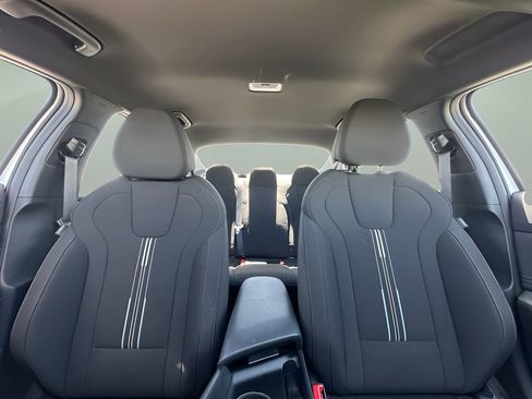 New 2025 Hyundai Elantra Sport image 8