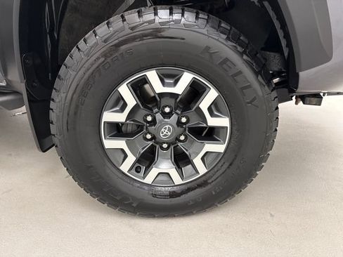 Used 2023 Toyota Tacoma TRD Off-Road AWD/4WD image 25